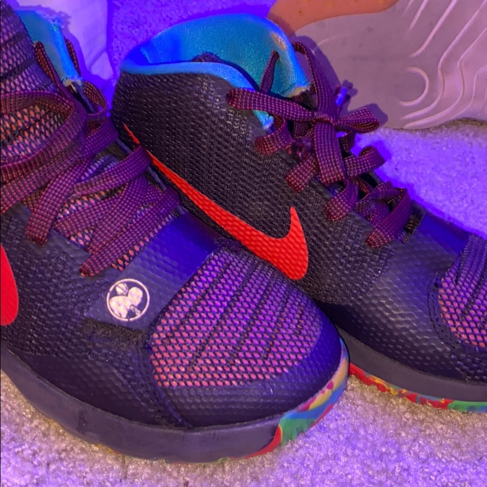 KD Money Ball Shoes